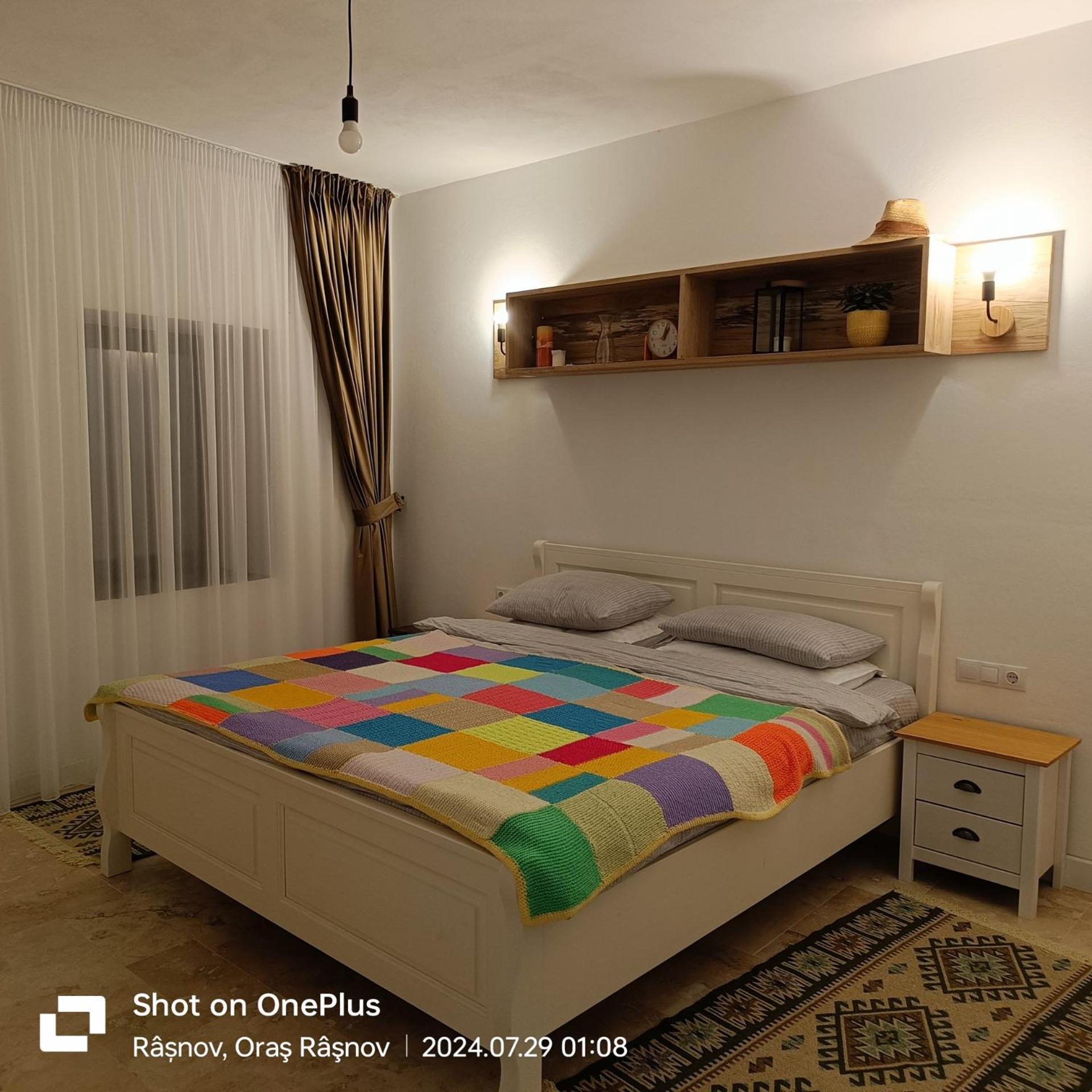 Imperfect House Hotel Rîşnov Ngoại thất bức ảnh